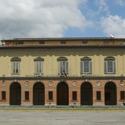 Firenze. Università a nord-ovest. In centro “alta formazione”, mercificazione e selezione sociale